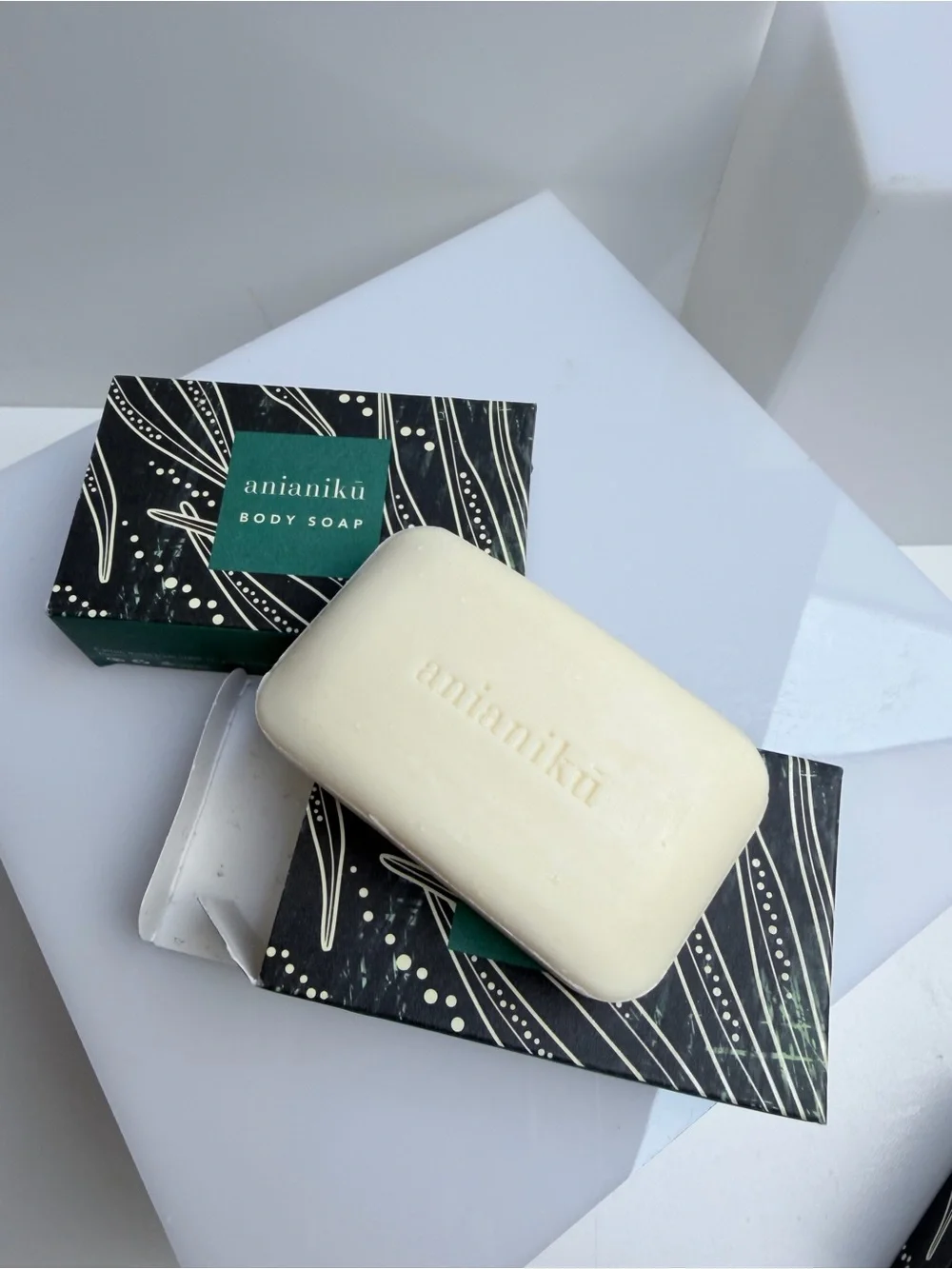 Four Seasons O’ahu at Ko Olina Hawaii Anianiku by Lather Soaps Lot of 8